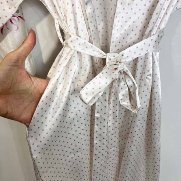 Vintage Linda Bis white satin pink polka dot kimono robe jacket OS - Picture 8 of 15